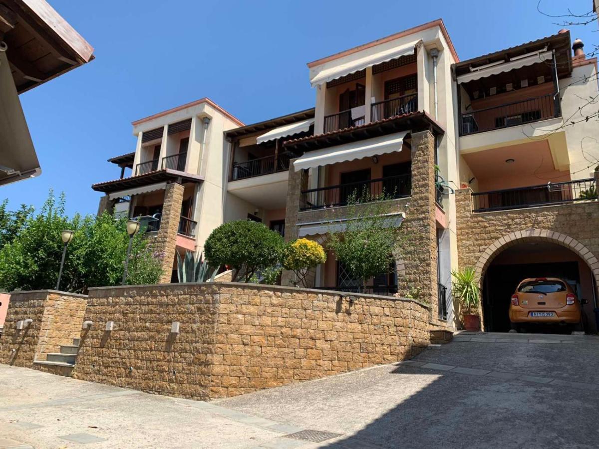 Yulia Guest House Ouranoupoli Exterior foto