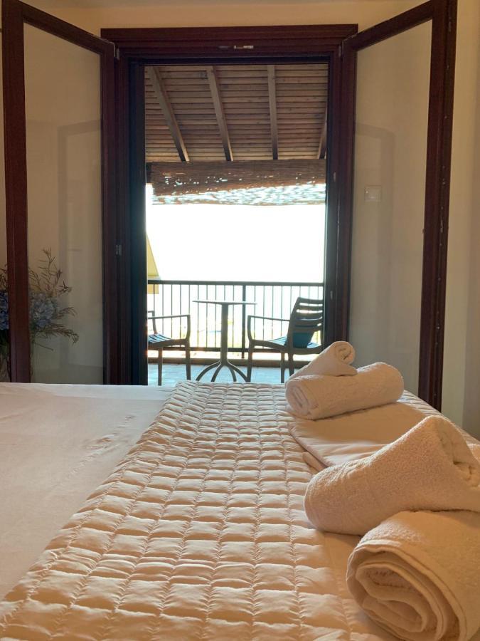 Yulia Guest House Ouranoupoli Exterior foto