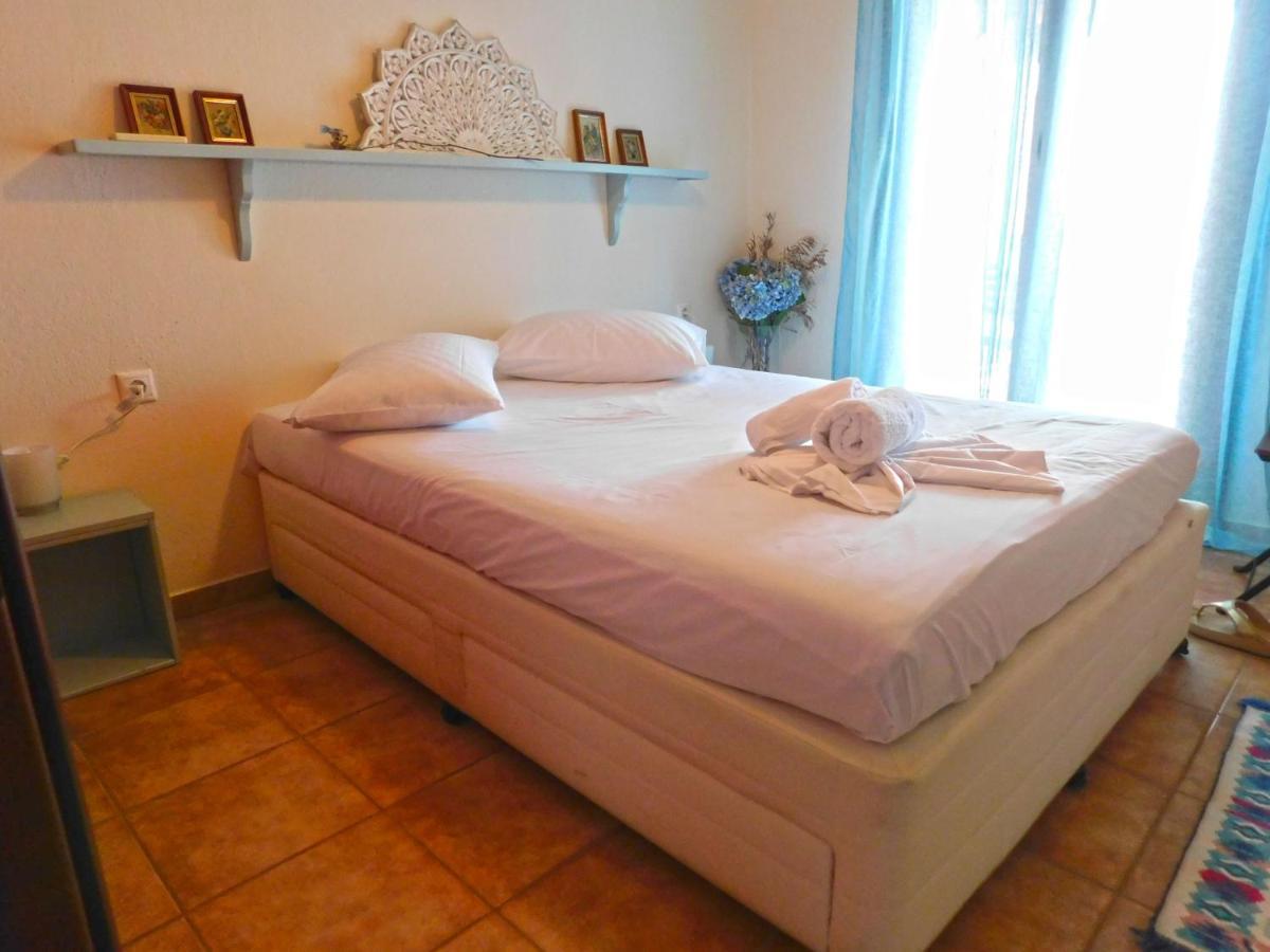 Yulia Guest House Ouranoupoli Exterior foto